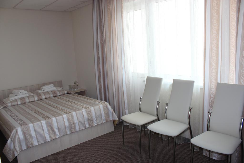Bely Dom Hotell Krasnojarsk Rom bilde